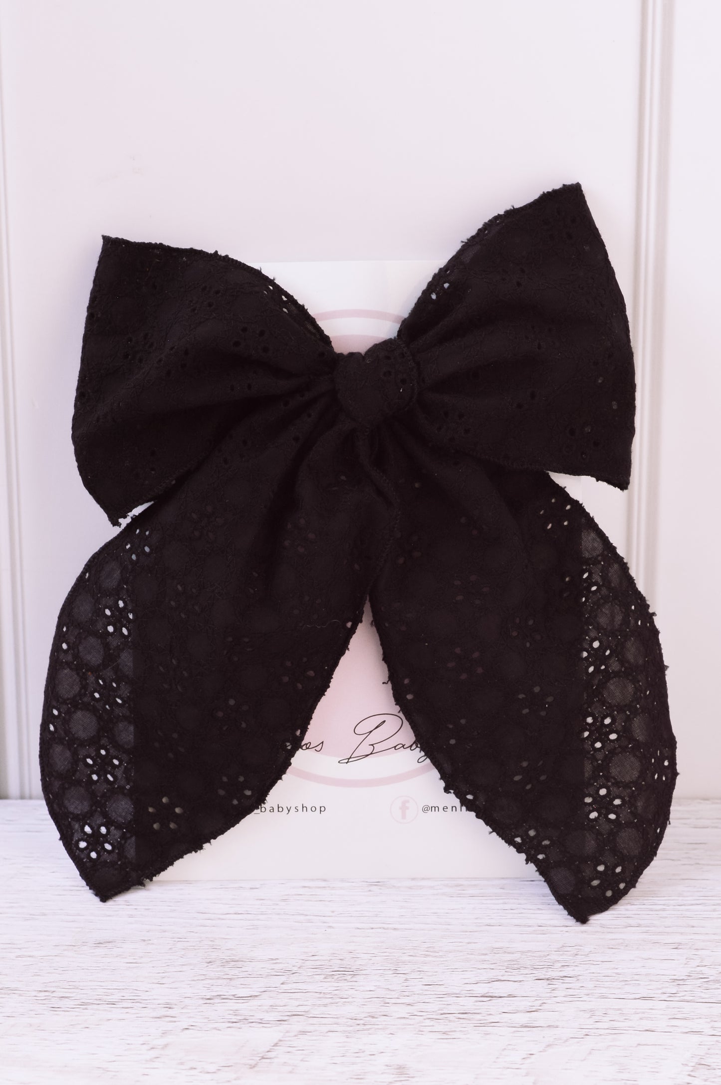 Black Eyelet