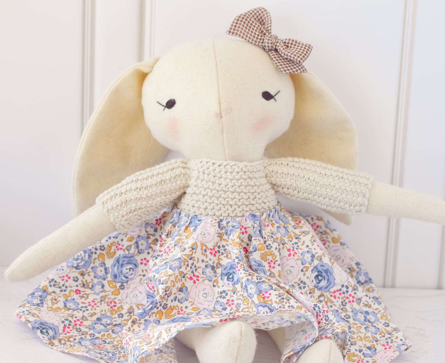 Coneja sweater y falda