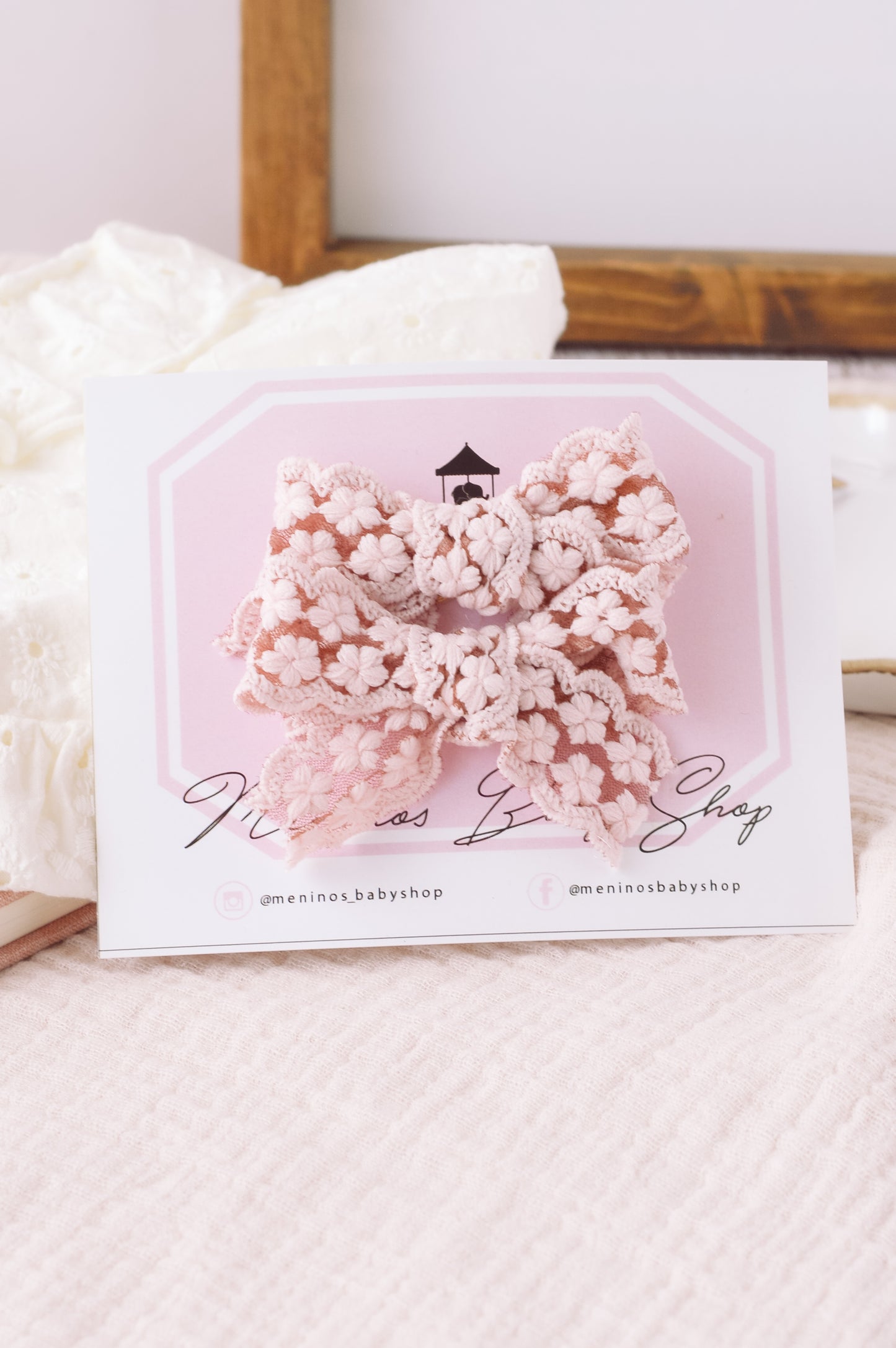 Par Charlotte Lace Dusty