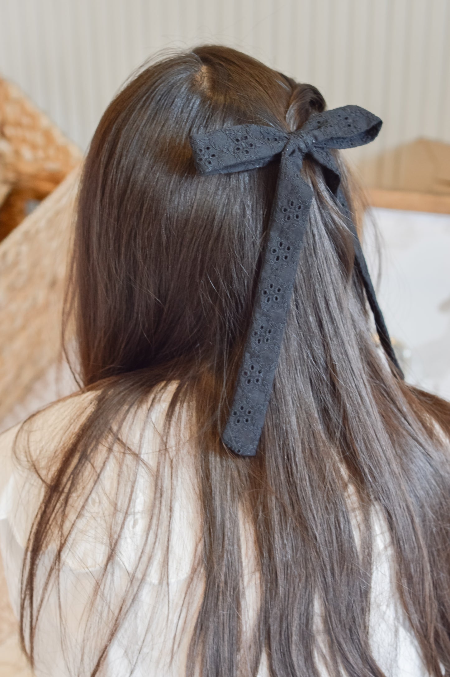 Lazo Black Eyelet