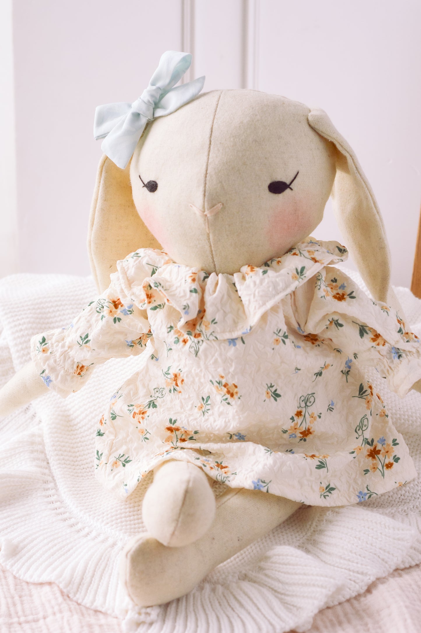 Coneja Vestido Cuello Flores