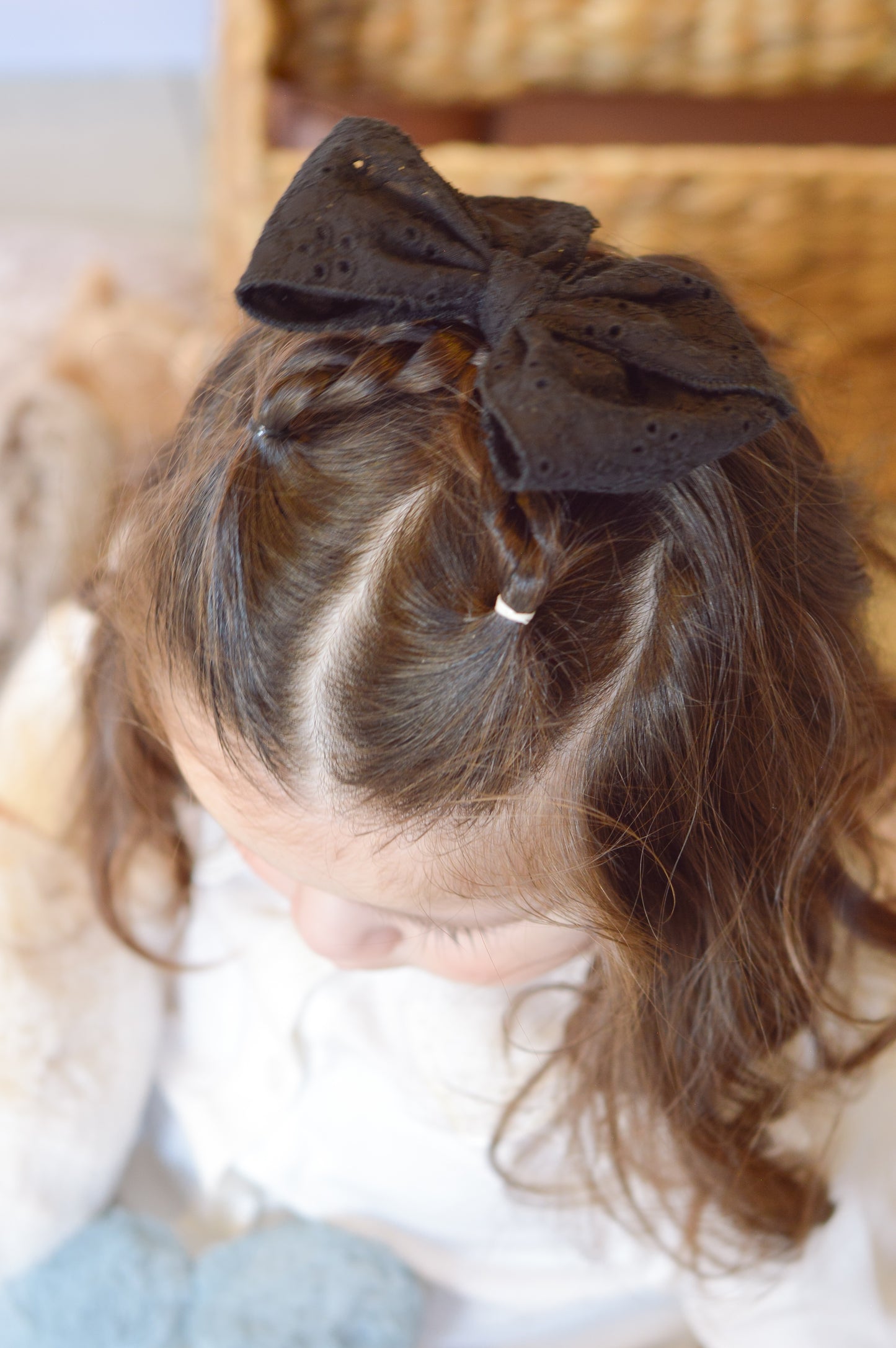 Black Eyelet