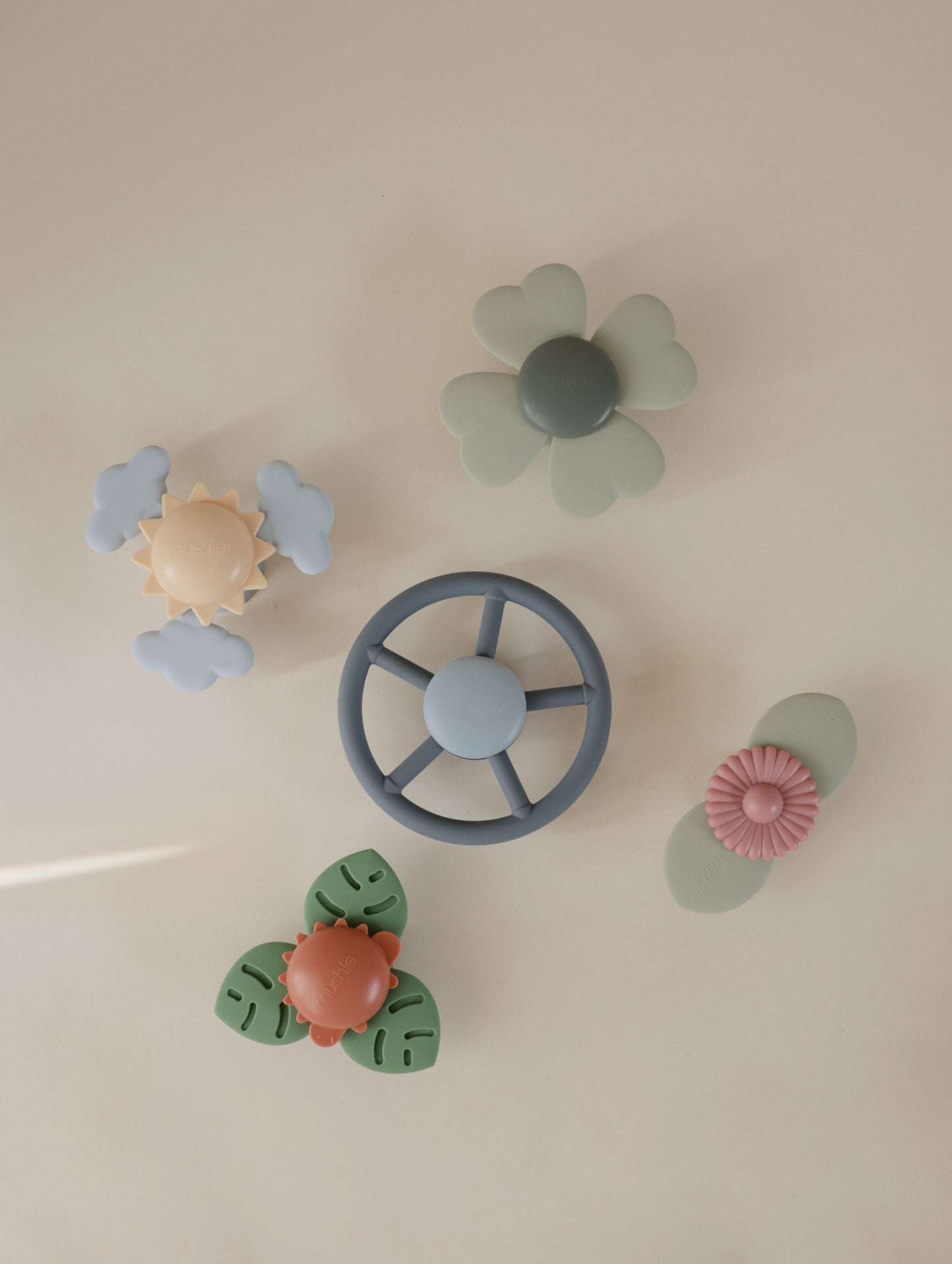 Wheel Suction Spinner Toy