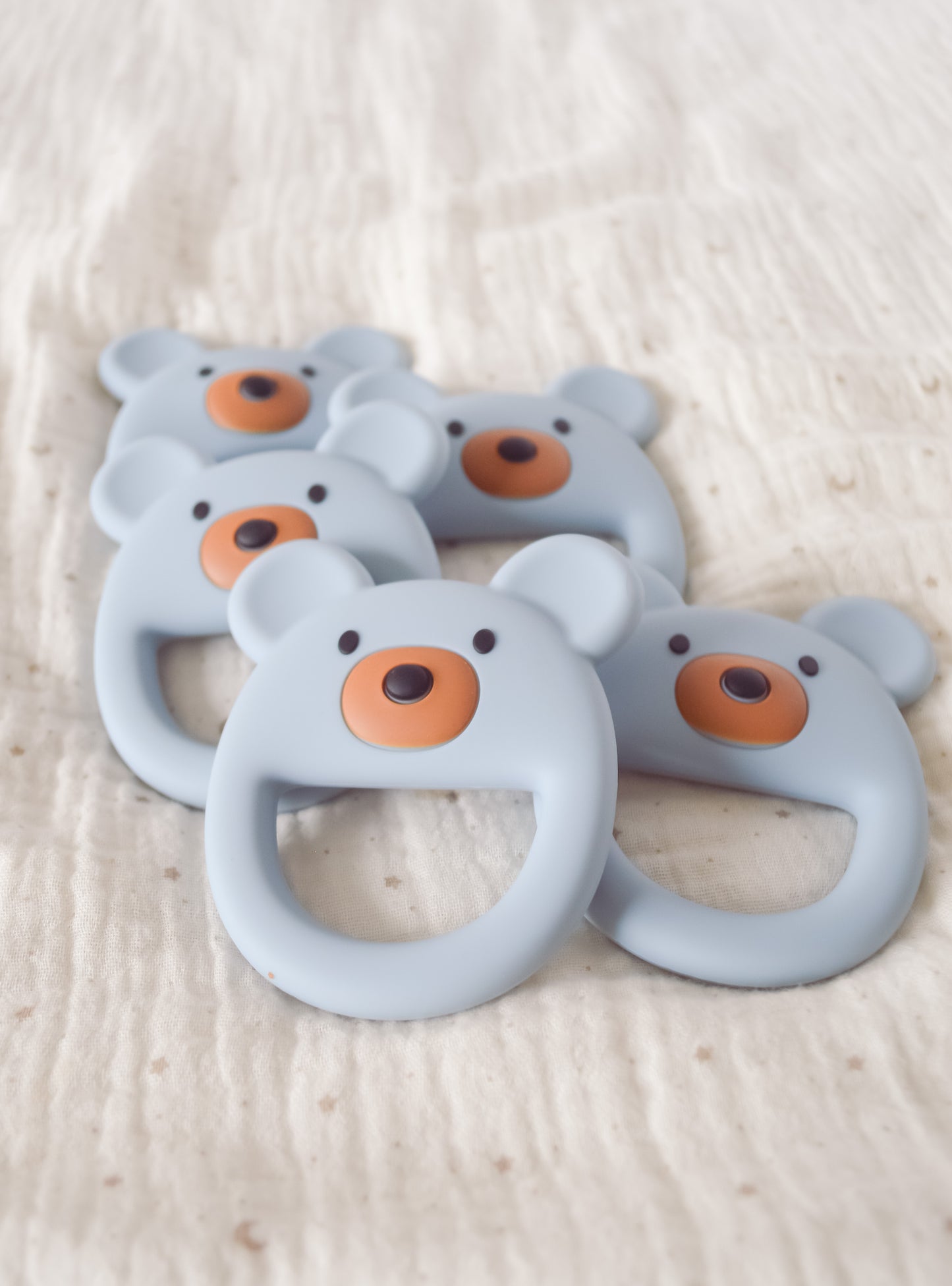 Mordedera de oso azul