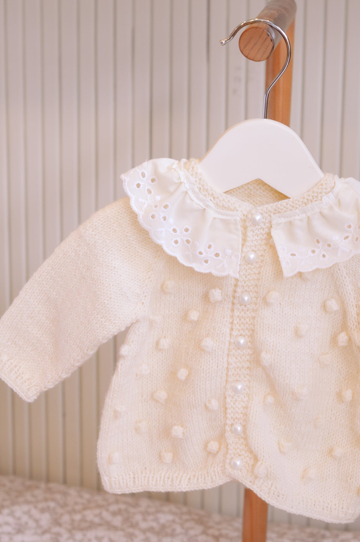 Sweater bolitas Cuello