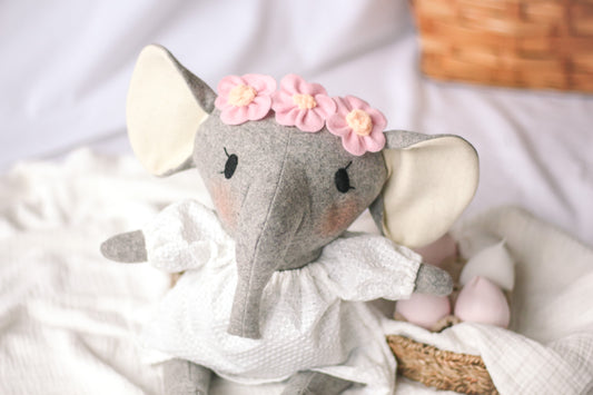 Elefantita con Flores